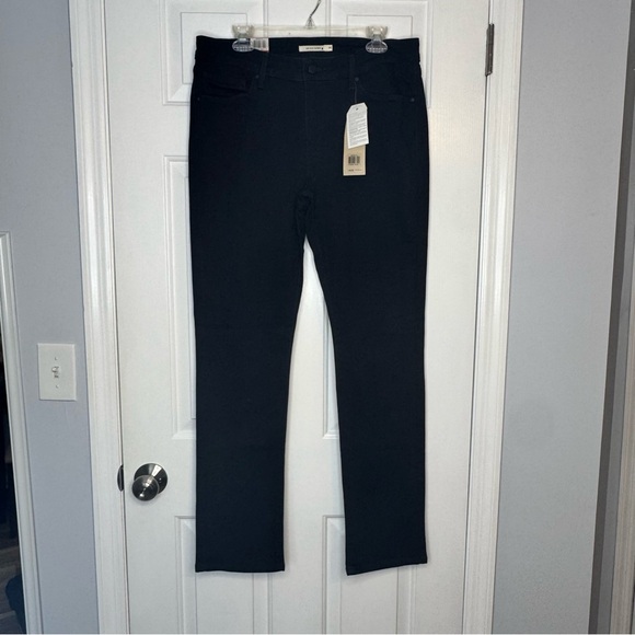 Levi’s Women's Black Skinny Jeans Midrise size 14 / 32 - Picture 6 of 10